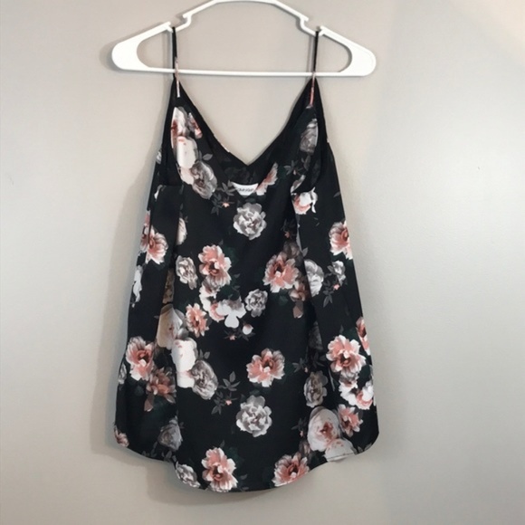 Calvin Klein Tops - *sold*Calvin Klein Floral Rose Pattern Top Sz M